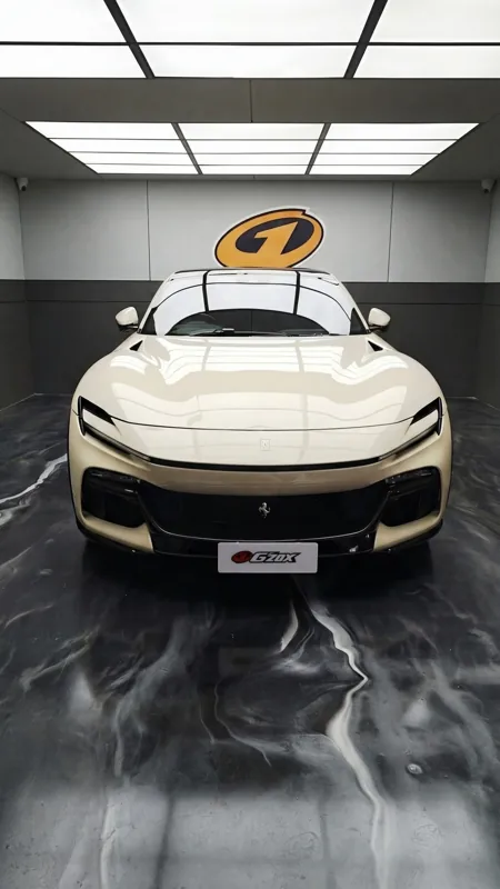 G’ZOX Adelaide Instagram 原帖中的 Ferrari Purosangue
